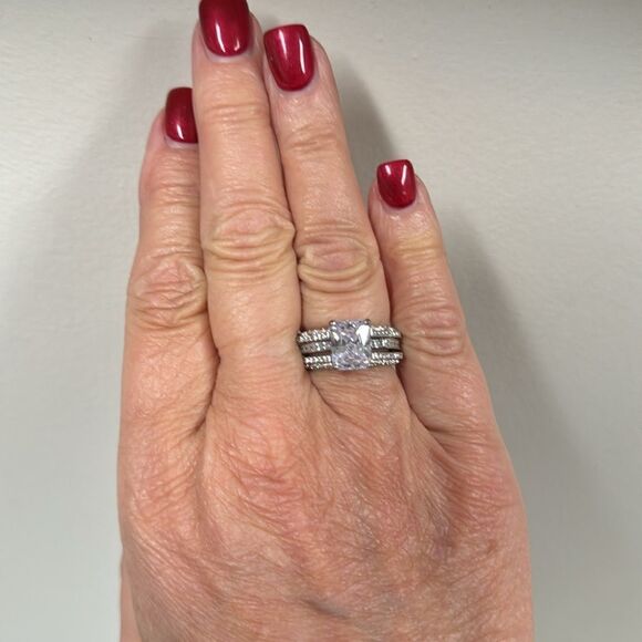 NWT Jeulia Premium Artisan Sz 8.5 Engagement Wedding Ring - Picture 4 of 9